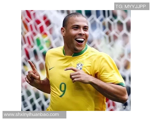 足球小罗纳尔多的传奇之路与不朽时刻回顾